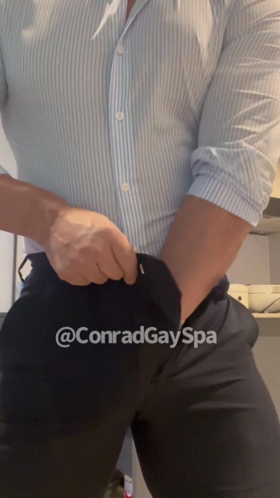 Daymuscle之(@ConradGaySpa-Asian Muscle God)