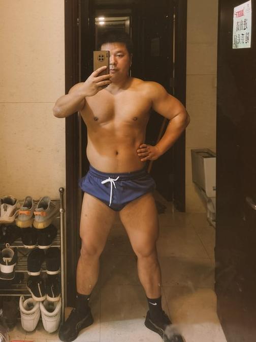 Daymuscle之(@xiaohei_gogo-小黑gogo)