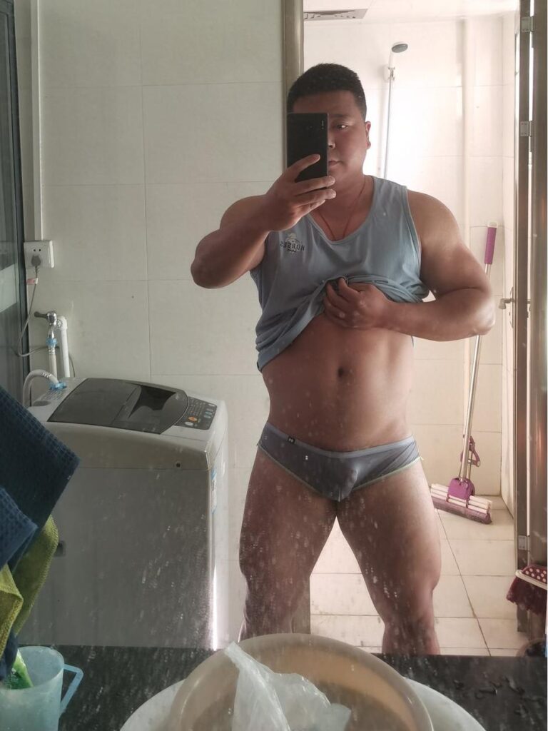 Daymuscle之(@xiaohei_gogo-小黑gogo)