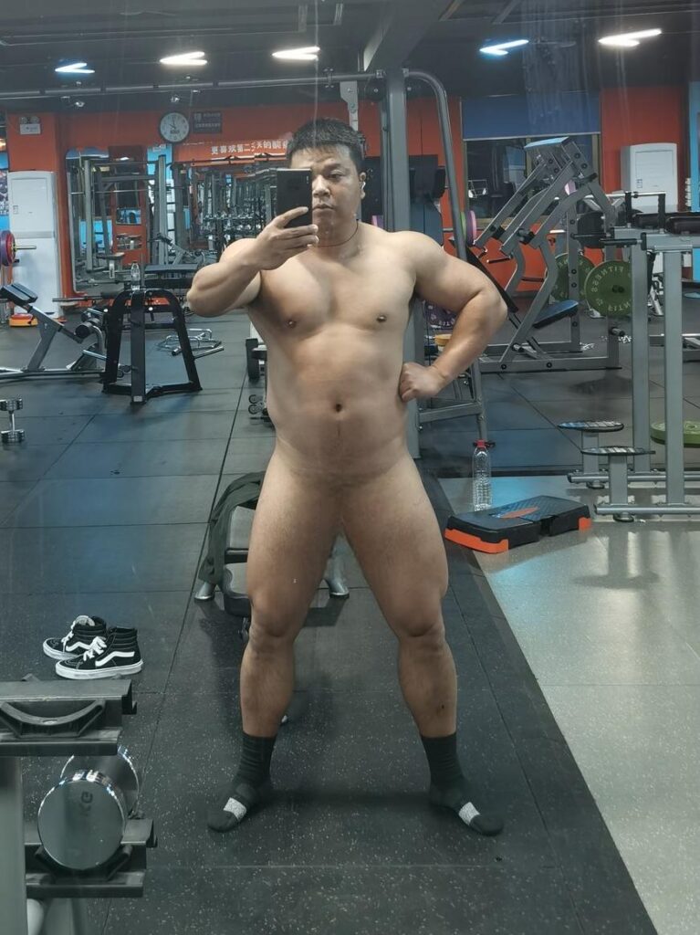 Daymuscle之(@xiaohei_gogo-小黑gogo)