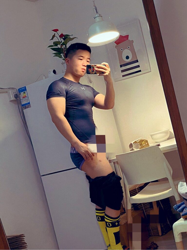 Daymuscle之(@navyy1020-性感小人参)