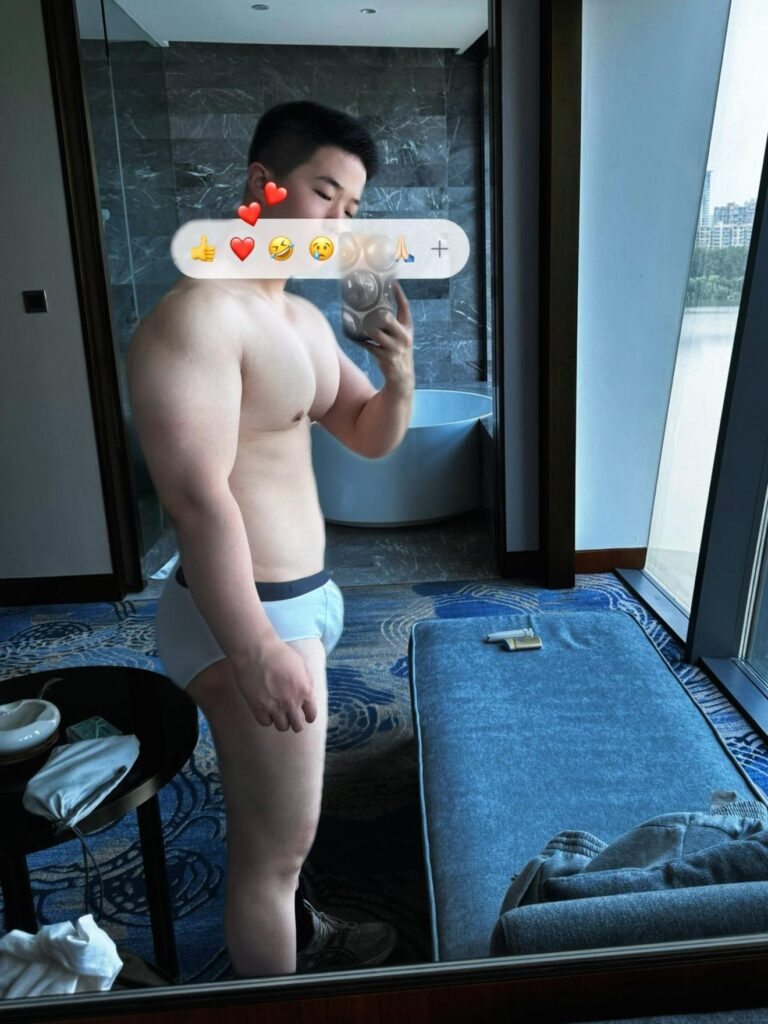 Daymuscle之(@navyy1020-性感小人参)