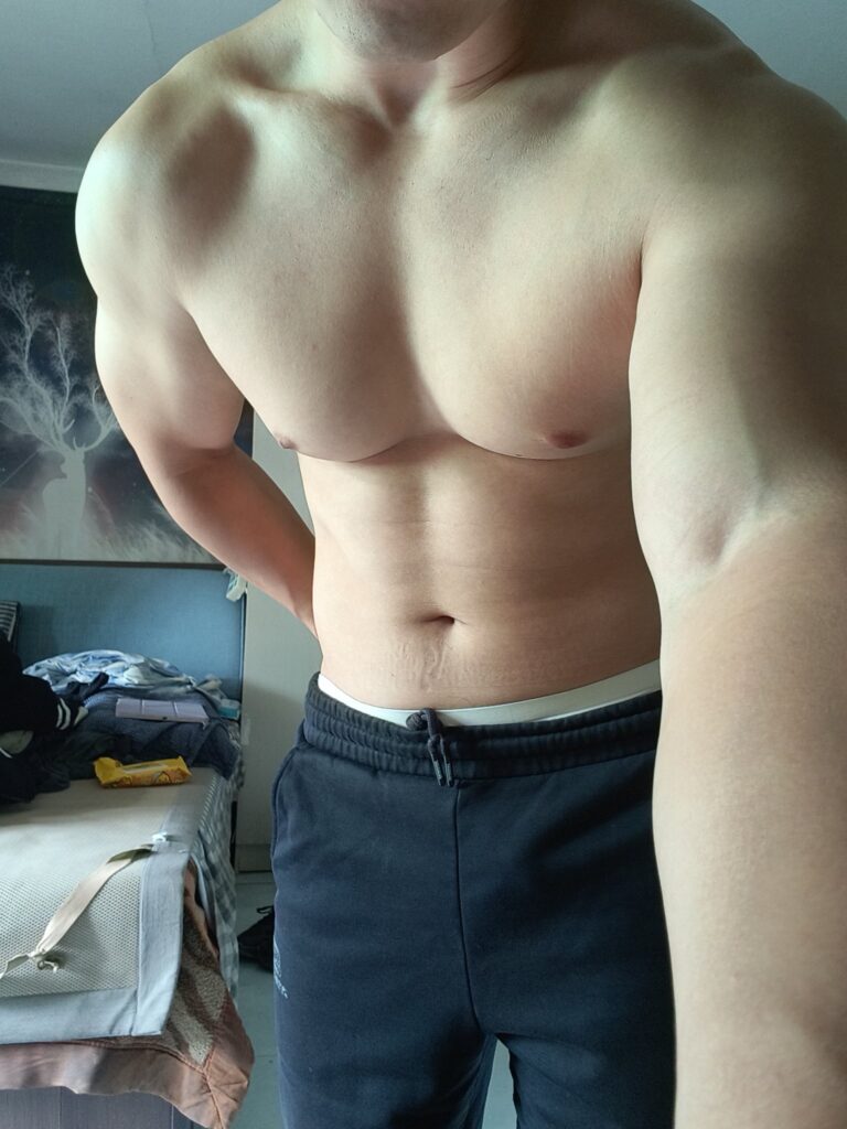 Daymuscle之(@didi1737957-努力增肌(照片打招呼))