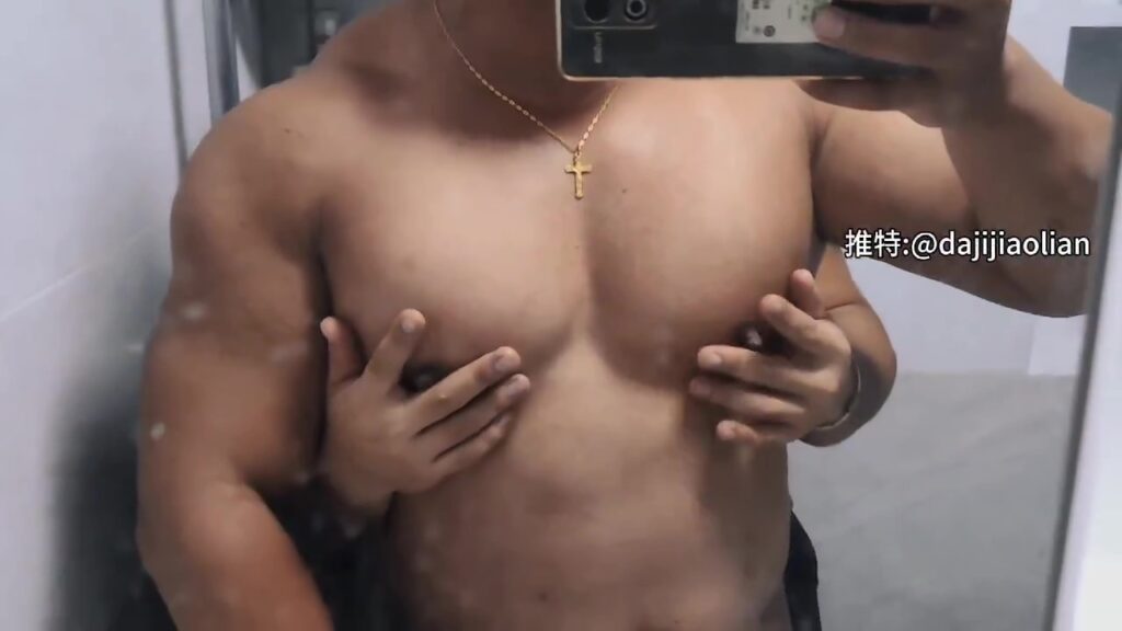 Daymuscle之(@dajijiaolian-肌畜卡卡)