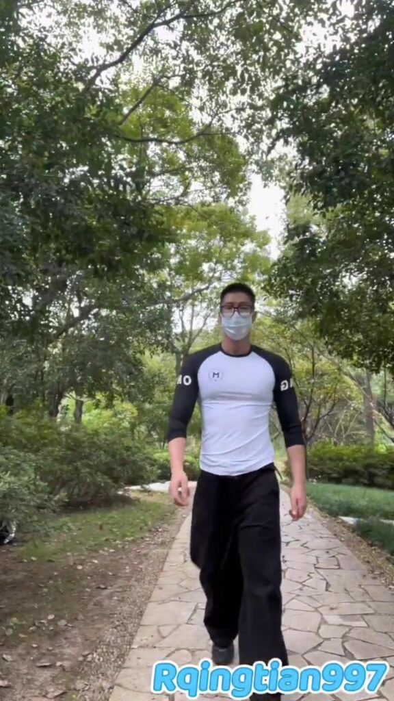 Daymuscle之(@Rqingtian997-Rqt哇哇哇)