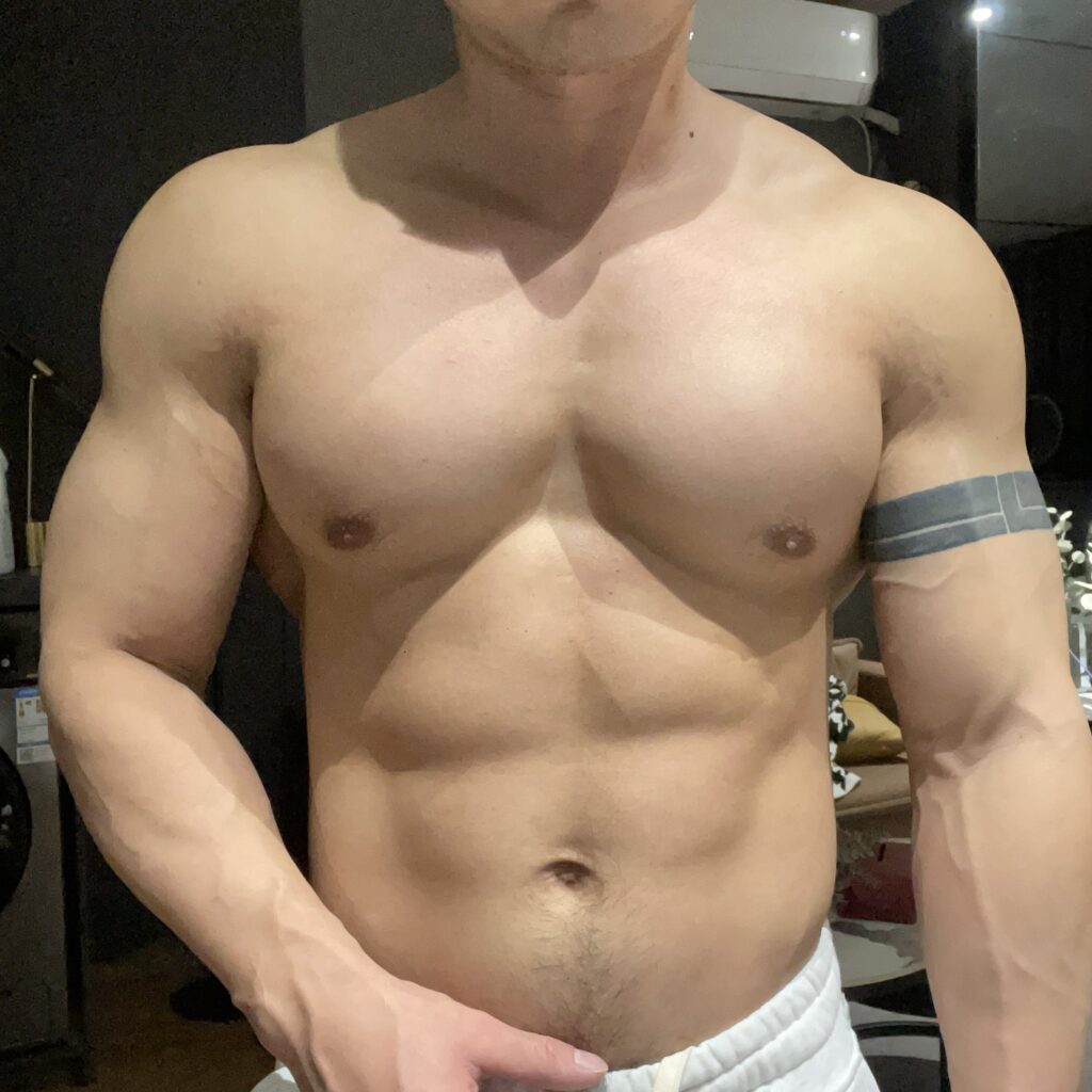 Daymuscle之(@jsxiaofeichai-健身小肥柴)