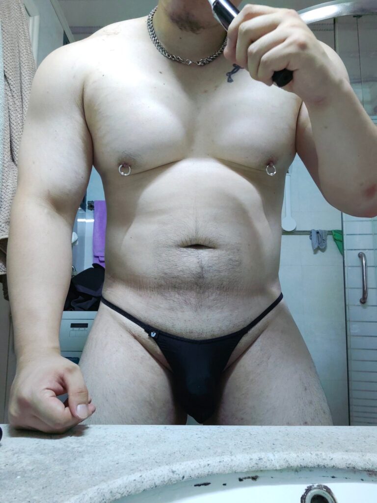 Daymuscle之(@QiNa130-亓楠)