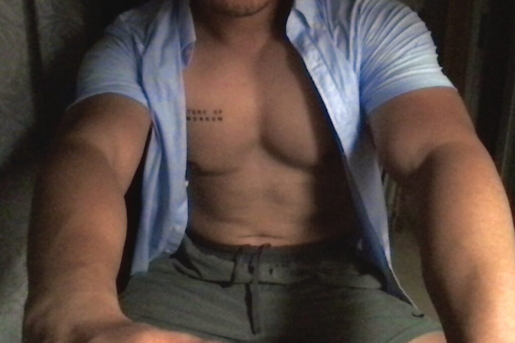 Daymuscle之(@yaaagee-牛仔不牛)