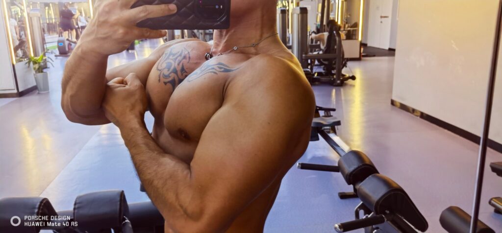 Daymuscle之(@dalisijiaoguan-大理寺教官)