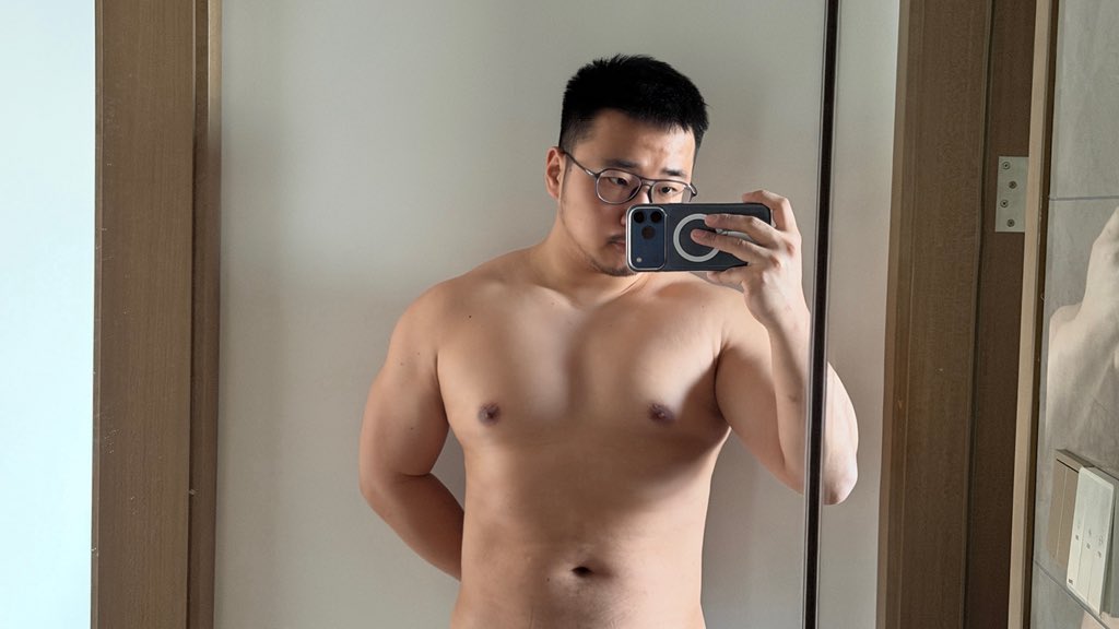 Daymuscle之(@liang69515212-闻人浮凉)