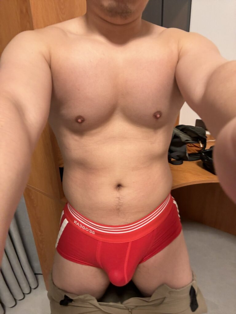 Daymuscle之(@SmokieZun-小樽寳）