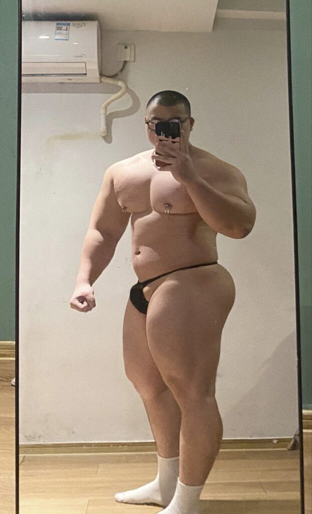 Daymuscle之(@REEVEES-REEVEES1147)