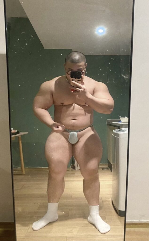 Daymuscle之(@REEVEES-REEVEES1147)