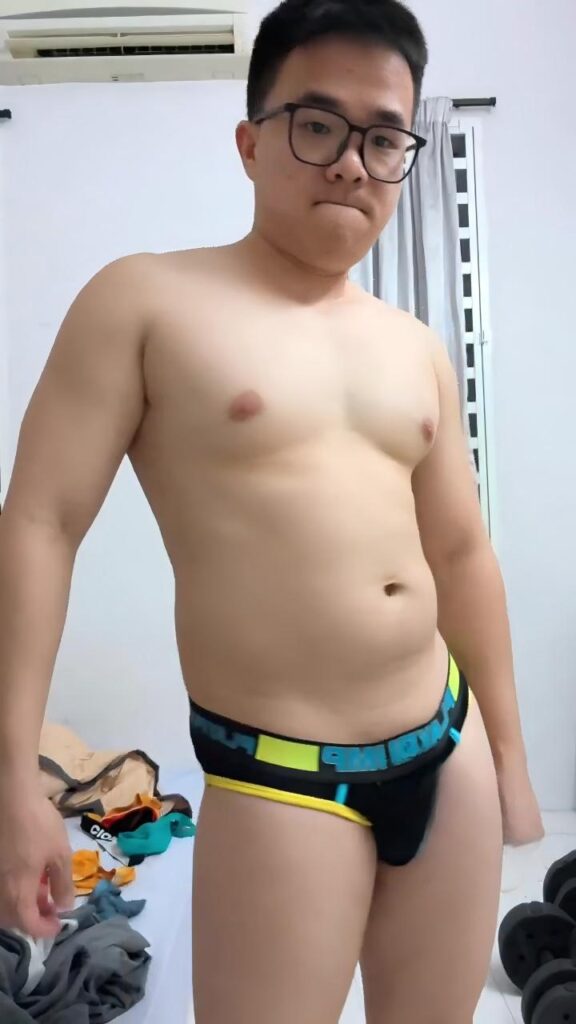 Daymuscle之(@freeguyy97-puptris）