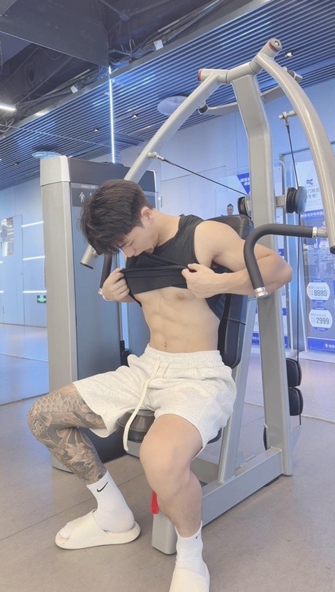 Daymuscle之（@Gymbro Nude Modelling-01）（11.2GB）